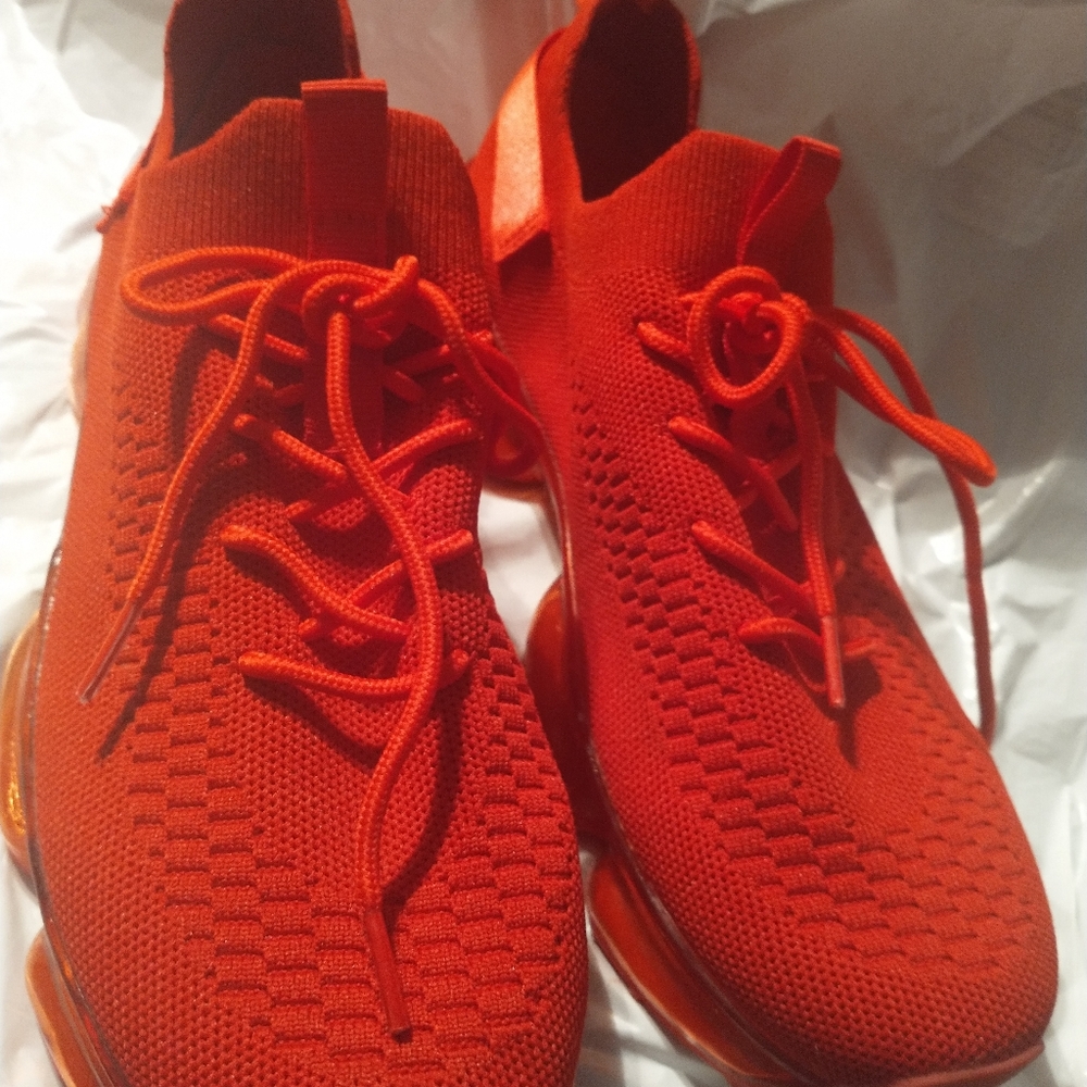 STUNNING BRIGHT RED "LA SHEELAH" BRAND SNEAKERS